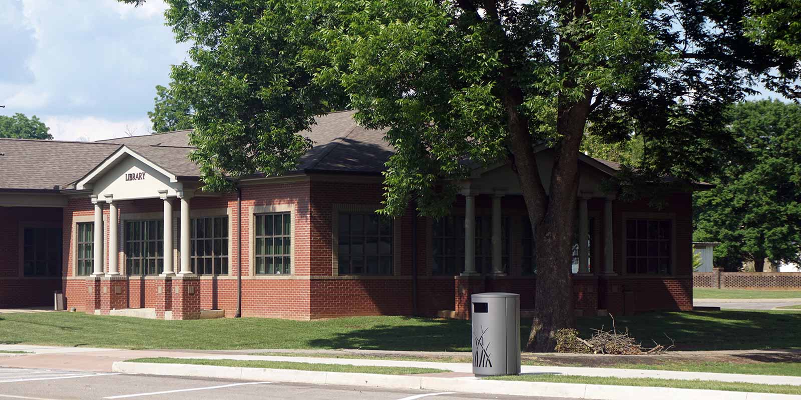 Lobelville Library  <br /> 55 South Main Street <br /> Lobelville, TN 37097